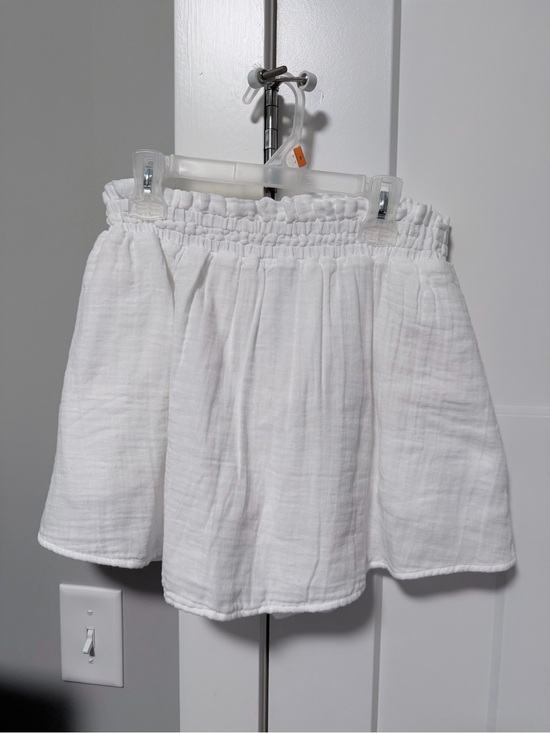 Old Navy Pants - Old Navy White Smocked Waist Cotton Mini Skirt XS